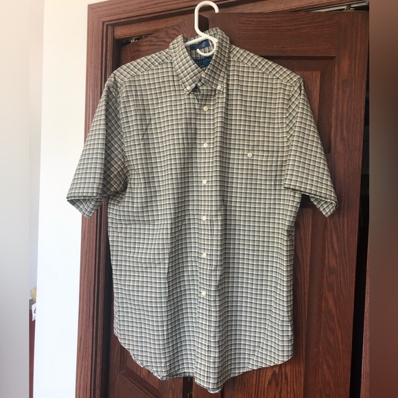 Make offer for all - MENS DRESS SHIRTS SOME WORN ONCE - Picture 11 of 11